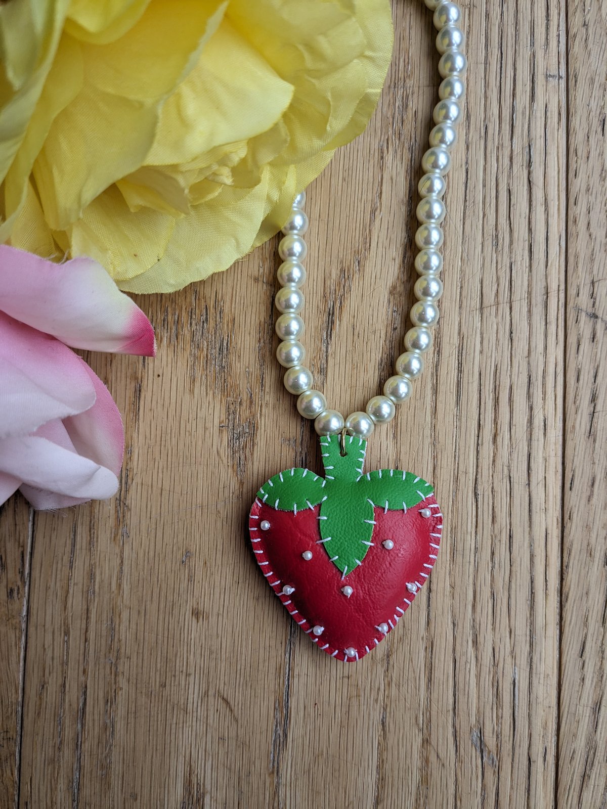 Image of Strawberry Pearl Necklace