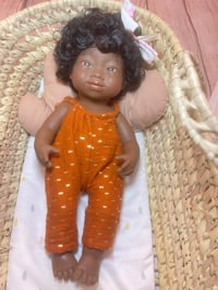 Image 3 of Fillette porteuse trisomie 21