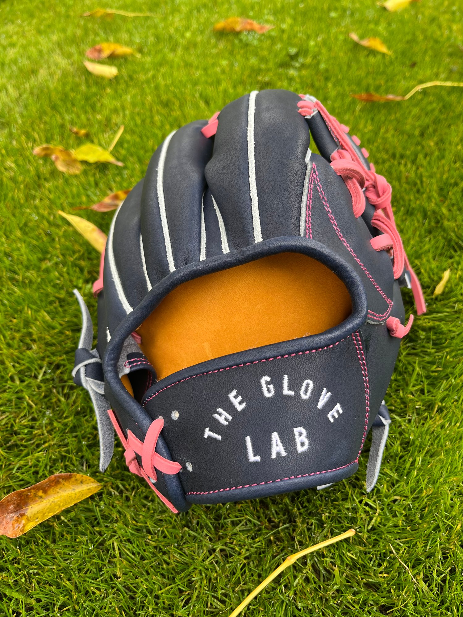 Image of 11.5" One Piece Navy Infielders Glove