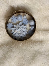 Image 1 of 8oz Holiday Hearth - Winter