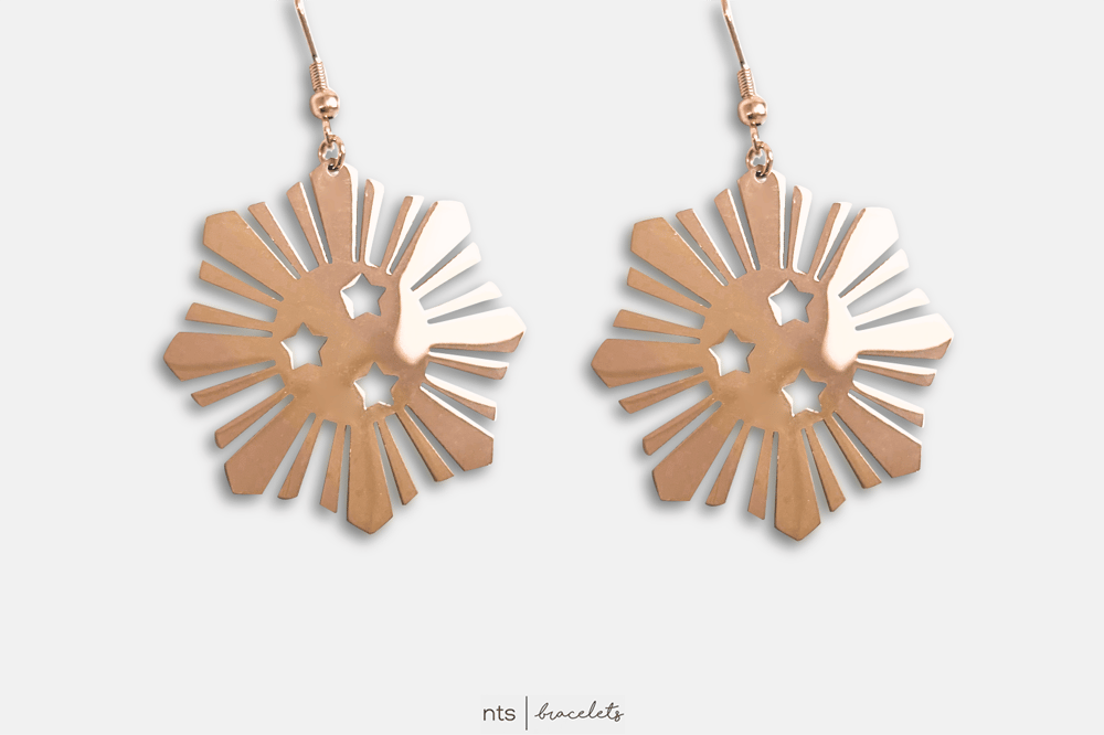 Image of LARGE ROSE GOLD ARAW/SUN EARRINGS WITH 3 STARS (Rose Gold)