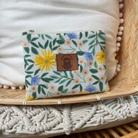 Image 2 of Pochettes zippées Salem "fleurs blanc","english garden bordeaux","fleurs roses","champ bleu"