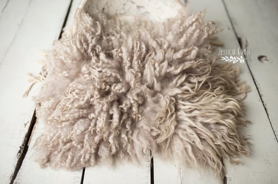 Image of Taupe hand felted fur