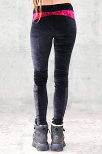 Image 5 of SHIRAKAWA LEGGINGS | BORDEAUX AND BLACK VERSION