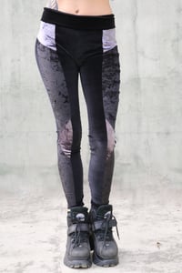 Image 1 of SHIRAKAWA LEGGINGS | SILVER AND BLACK VERSION