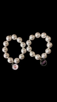 Image 1 of Pearl Large Bracelet with logo 