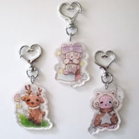 Image 1 of cozy companions mystery keychain box (1 left)