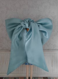 Image 3 of Adorable Duck Egg Blue Bow for Blythe!