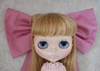 Image 2 of Pretty Pink Bow for Blythe!!