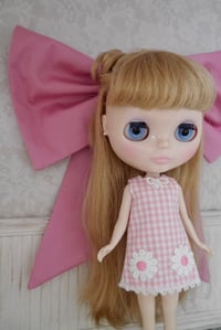 Image 5 of Pretty Pink Bow for Blythe!!