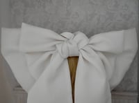 Image 2 of Wistful white Bow for Blythe!