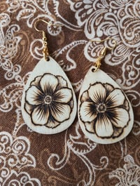 Image 1 of Earrings 