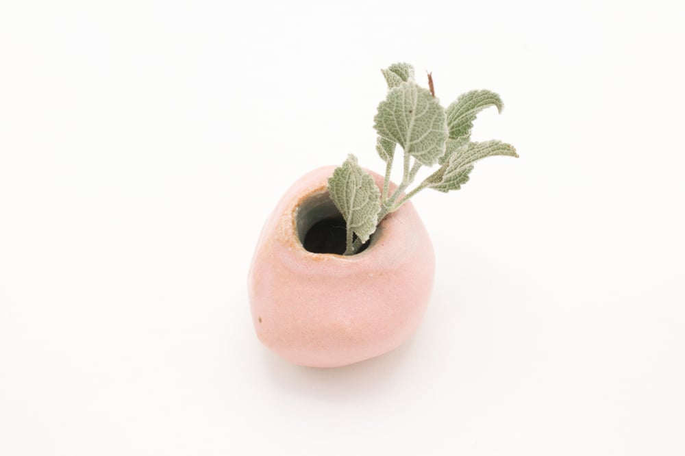 Image of pink bud vase (tiny #2)