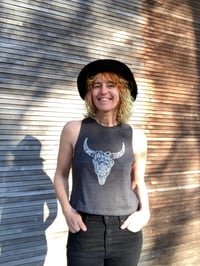 Image of Bison Skull Cropped Tank Top