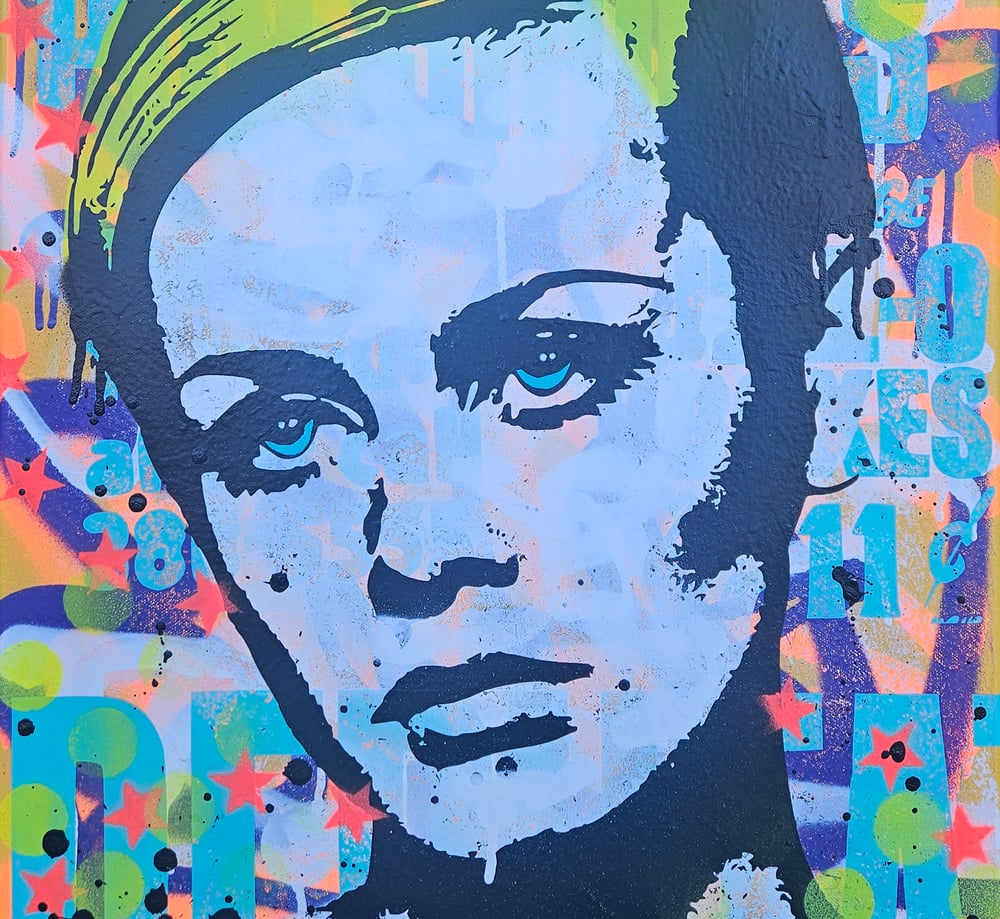 Image of TWIGGY VINTAGE