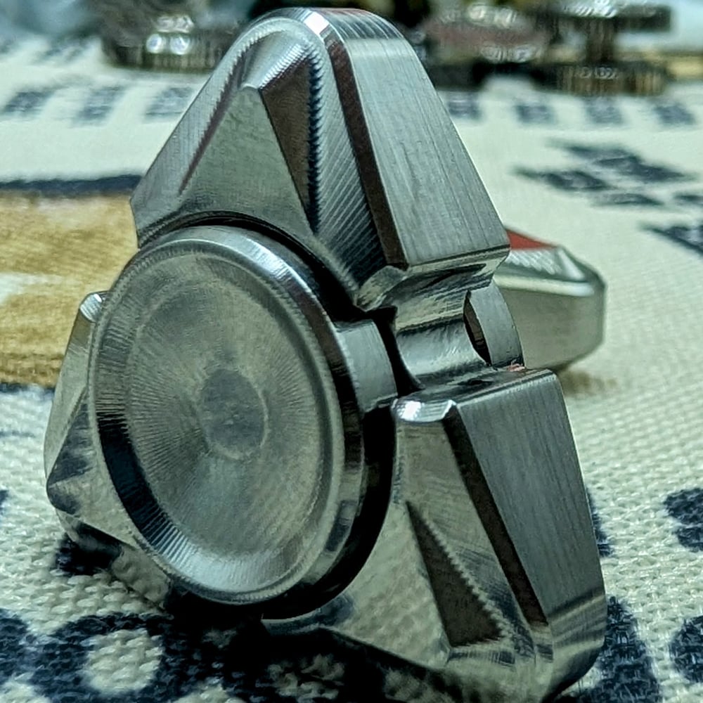 Vader Mini in Tungsten with Machine Finish