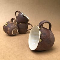 Image 3 of Wild.Earth.Love mug ‘Deep burnt’