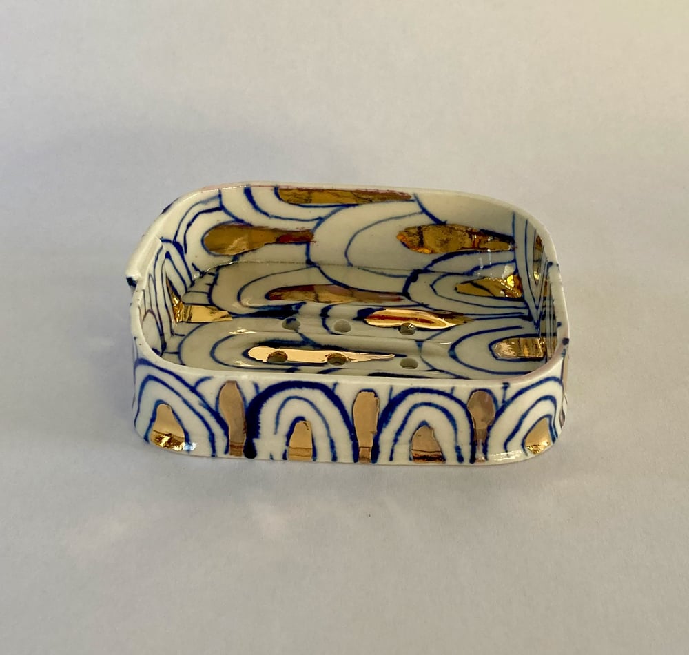 Image of Blue and gold soap dish