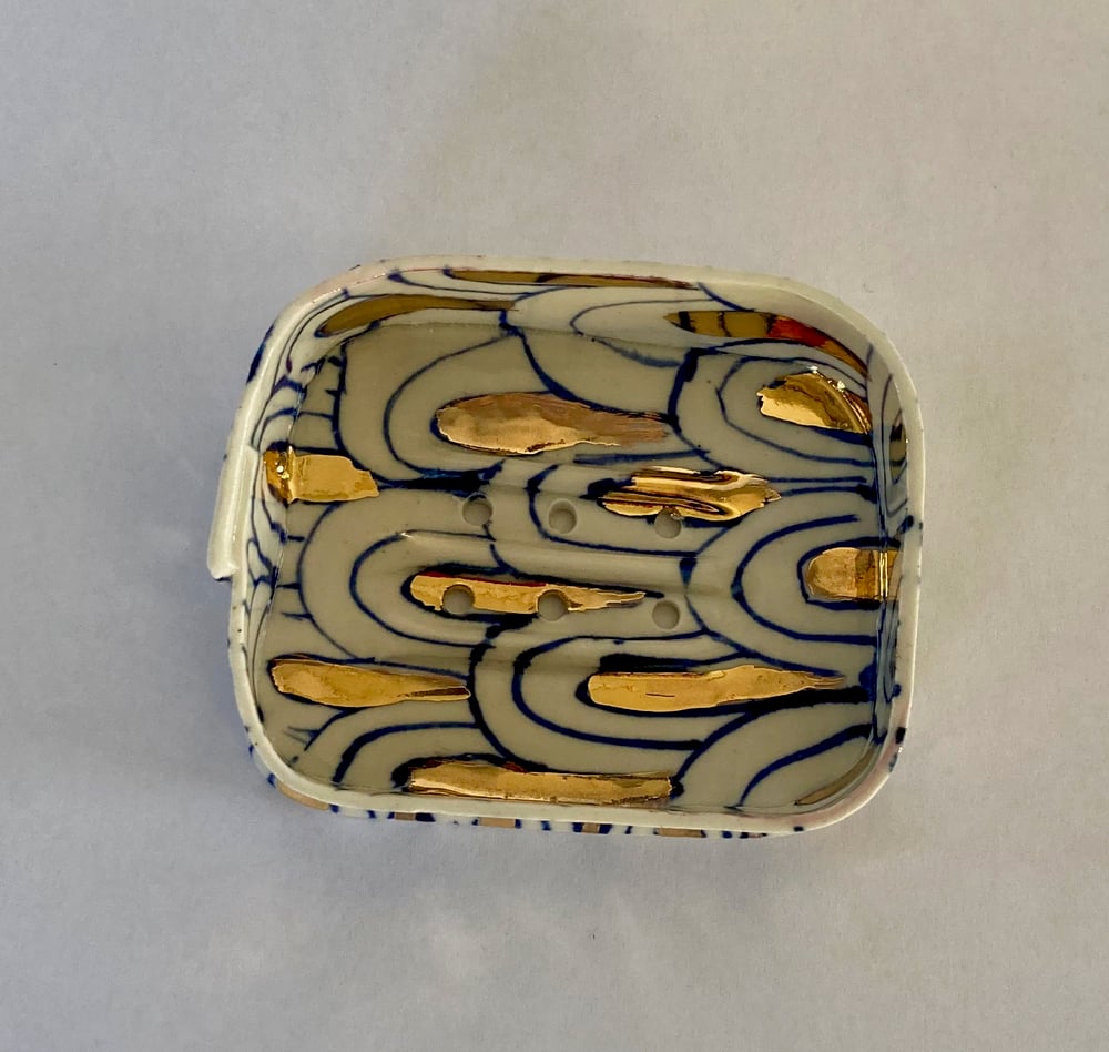 Image of Blue and gold soap dish