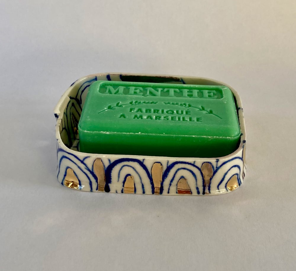 Image of Blue and gold soap dish