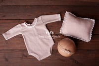 Image 1 of Newborn body pillow headband beige