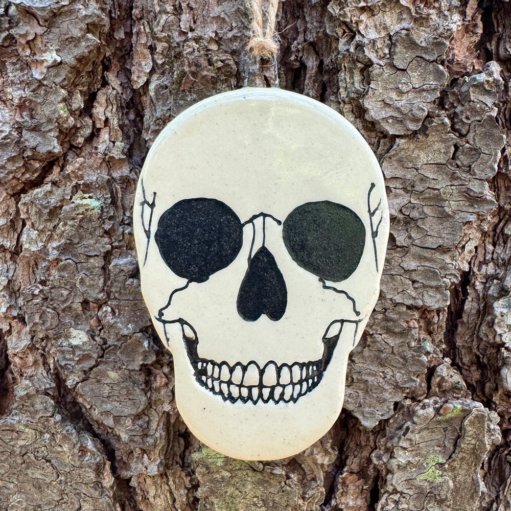 SKULL ORNAMENT