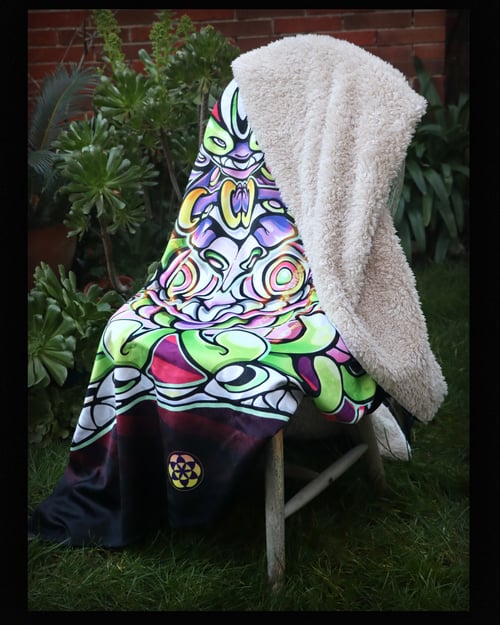 Image of _TrīckStēr_Sherpa Blanket_