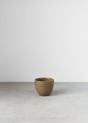 Image of Ribbed cortado cup in Brown