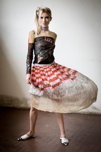 Image 2 of SKIRT RED