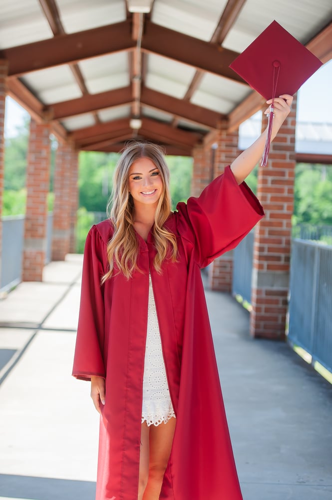 Image of Cap and Gown Mini Sessions- April 17th Chiles High School