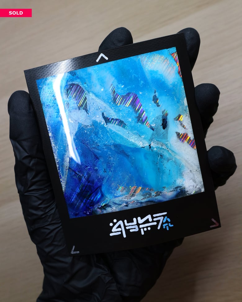 Image of HOLOGRAPHIC Polaroïd "UNLEASHED"