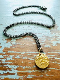 Image 5 of 14k gold Tudor rose pendant necklace