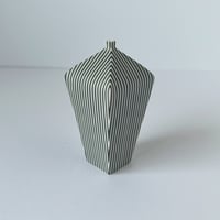 Image 1 of Tapered vessel with stripes 8.5cm