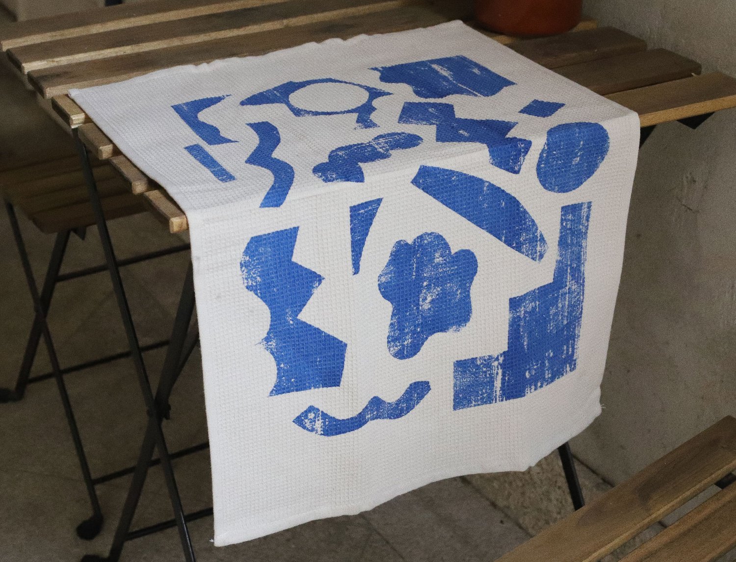 Image of BLUE SHAPES WAFFLE TEA TOWEL