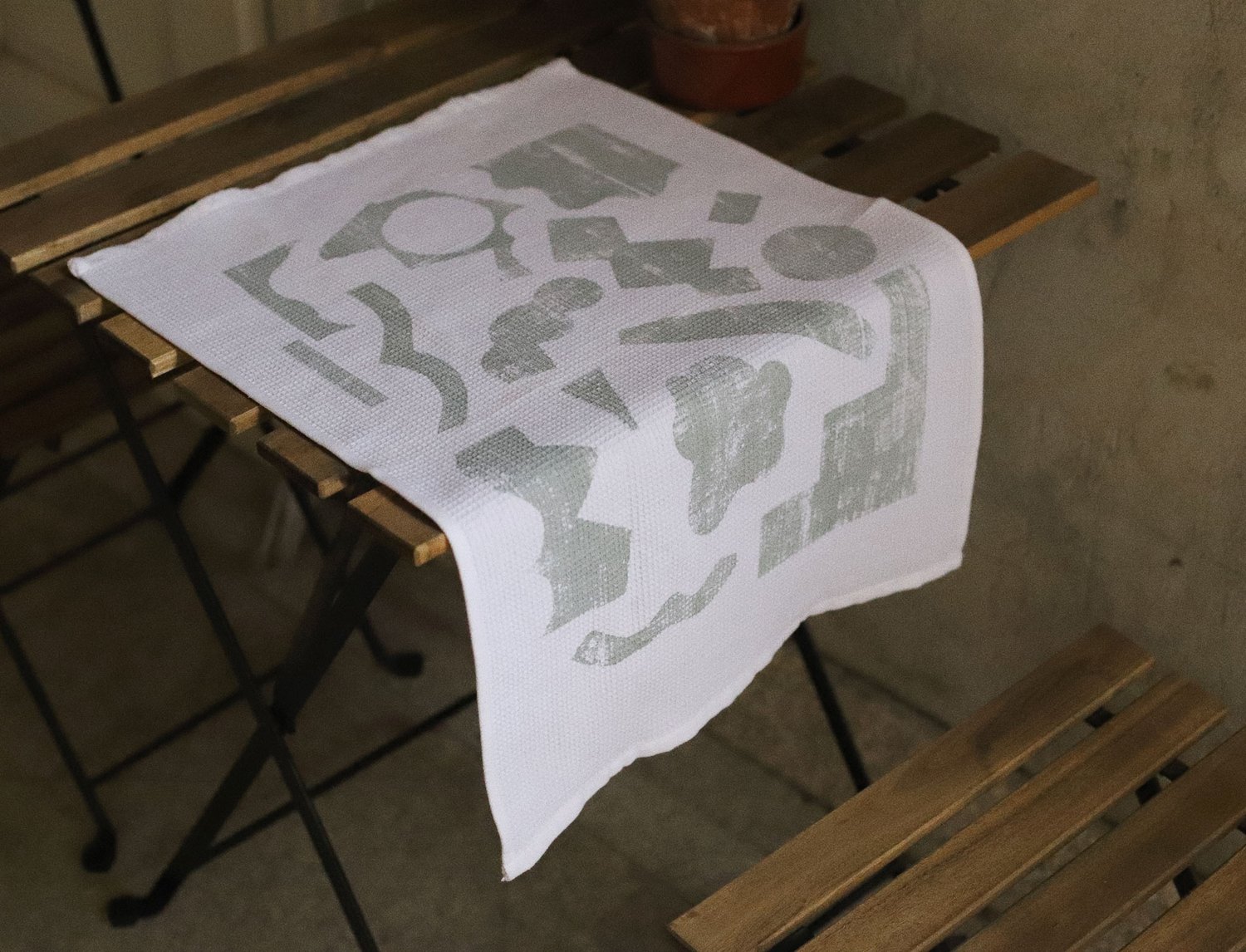 Image of GREY SHAPES WAFFLE TEA TOWEL