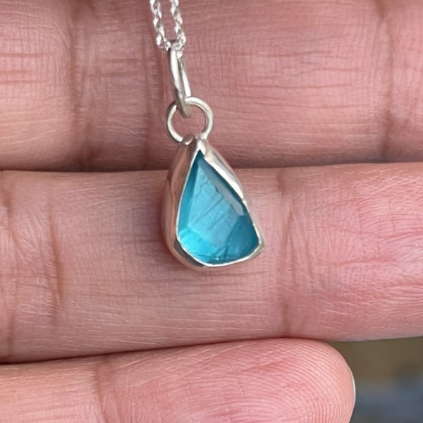 Image of Apatite pendant