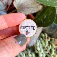 Broche crotte #5