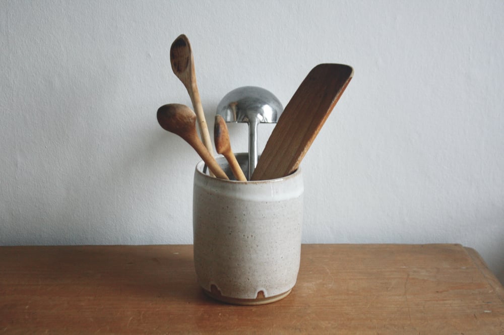 Image of Utensil pot