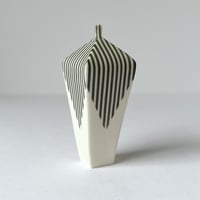 Image 3 of Tapered vessel with stripes 6.5cm