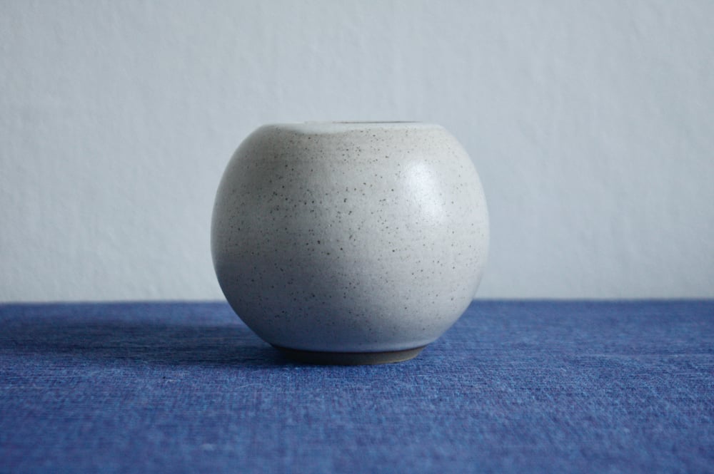 Image of ORB vase 3