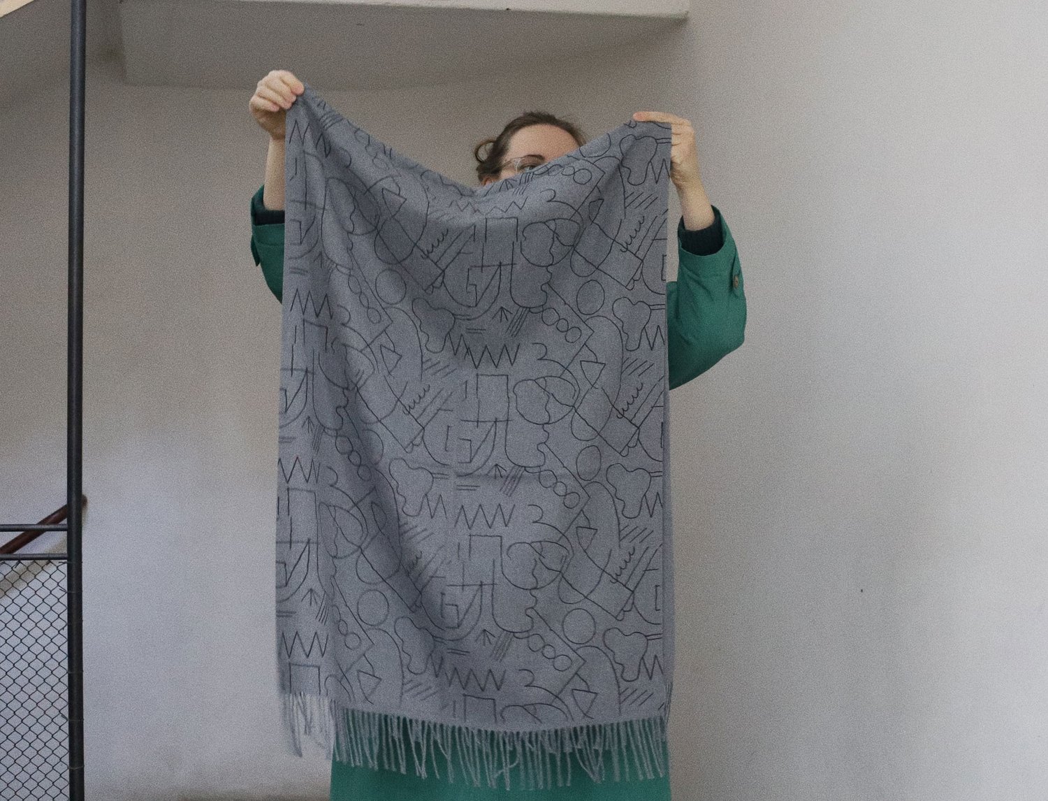 Image of DARK GREY SCARF