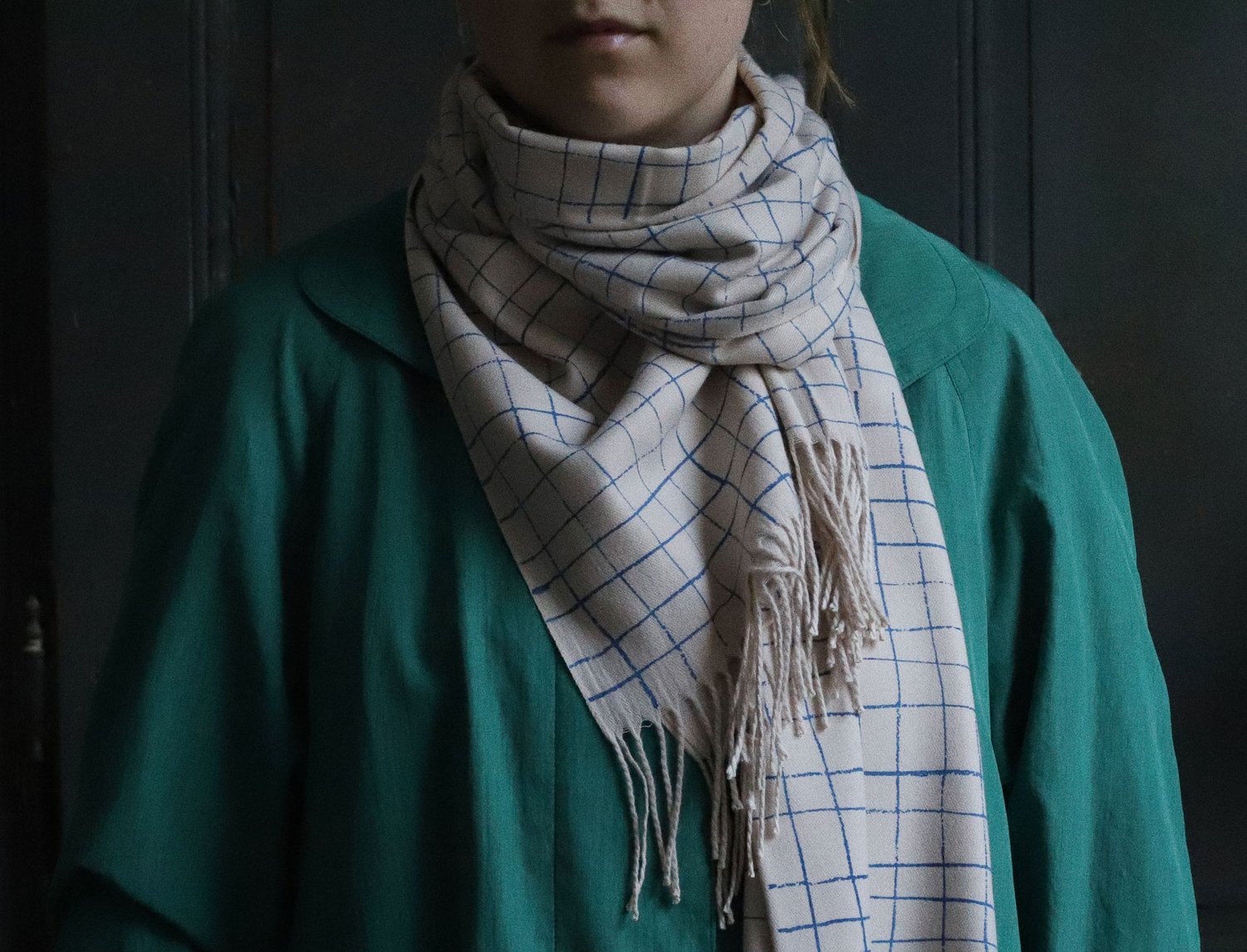 Image of BLUE GRID SCARF