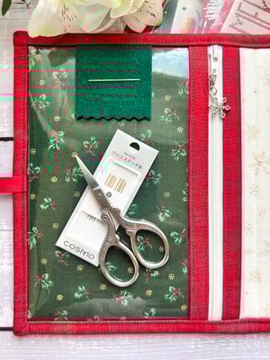 Image of Mini Stitching Case/Acufactum Mice/Christmas Trees/Red Grunge