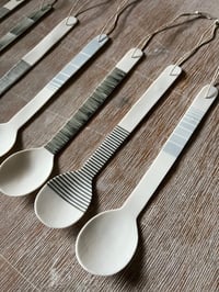 Image 4 of Decorative hanging spoons 17cm 7 choices