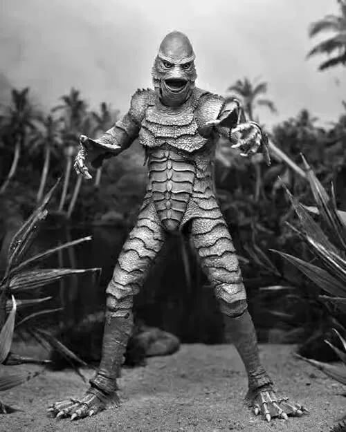 NECA Creature From The Black Lagoon Ultimate 7" Action Figure (Black & White)