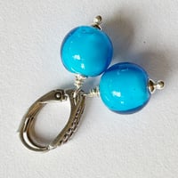 Image 4 of Shiny Aqua Rounds