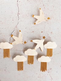 Image 5 of La mouette heureuse, broche en cuir