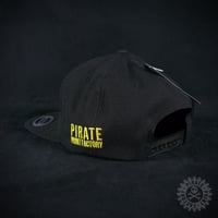 Image 3 of SNAPBACK CAP PIRATE BLACK/YELLOW