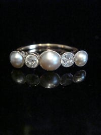 Image 1 of EDWARDIAN 18CT YELLOW GOLD 5 STONE CULTURED PEARL AND DIAMOND RING