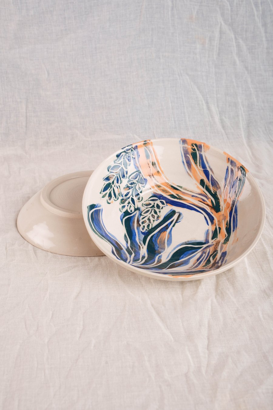 Image of White Sgraffito Dinner Bowl